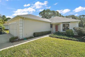 586 JUNIPER WAY, TAVARES, FL 32778 Sold 05/06/25