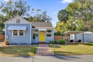 805 HACKETT COURT, MOUNT DORA, FL 32757 Sold 04/03/25