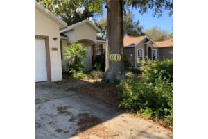 326 BLUFF PASS DRIVE, EUSTIS, FL 32726 Sold 03/20/25