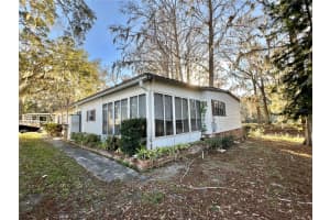 105 ROYAL PALM DRIVE, LEESBURG, FL 34748 Sold 03/03/25