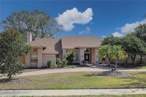 5746 CRESTVIEW DRIVE, LADY LAKE, FL 32159 - MLS#MFRG5092655