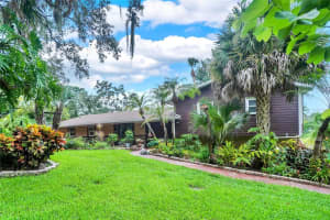 840 2ND STREET, CLERMONT, FL 34711 Sold 07/24/25
