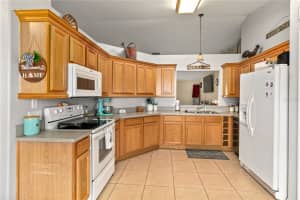 40707 NINTH AVENUE, UMATILLA, FL 32784 Sold 04/24/25