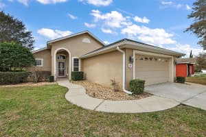 81 GOLFVIEW CIRCLE, UMATILLA, FL 32784 Sold 04/29/25