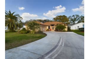 737 BOLIVAR STREET, THE VILLAGES, FL 32159 Sold 05/09/25