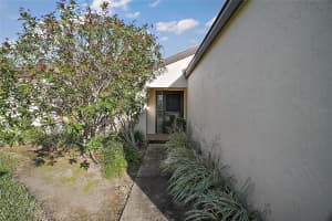 1945 MAPLE CIRCLE, TAVARES, FL 32778 Sold 05/23/25