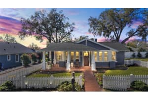 715 GRANDVIEW STREET, MOUNT DORA, FL 32757 Sold 04/17/25