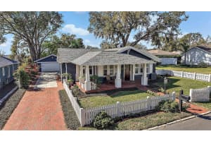 715 GRANDVIEW STREET, MOUNT DORA, FL 32757 Sold 04/17/25
