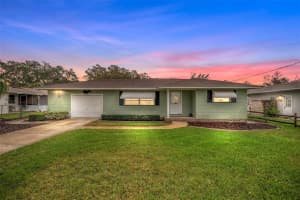 330 SUNSET DRIVE, MOUNT DORA, FL 32757 Sold 04/10/25