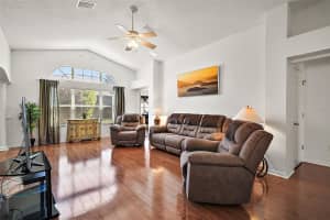 613 SHERWOOD STREET, THE VILLAGES, FL 32162 Sold 04/22/25