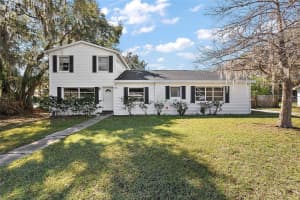 1301 SHORE DRIVE, LEESBURG, FL 34748 - MLS#MFRG5093543