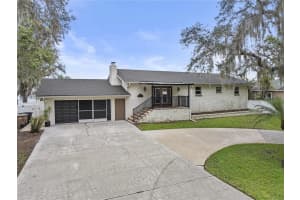 31400 Saunders Dr, TAVARES