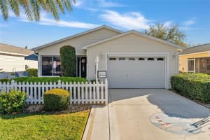 1060 PINEWOOD PLACE, THE VILLAGES, FL 32162 Sold 04/28/25