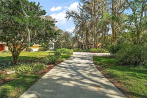 1322 HOWARD ROAD, LEESBURG, FL 34748 Sold 08/20/25