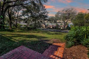 925 NORTHSIDE DRIVE, MOUNT DORA, FL 32757 - MLS#MFRG5093795