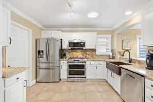 17126 78TH LARCHMONT COURT, THE VILLAGES, FL 32162 Sold 04/11/25