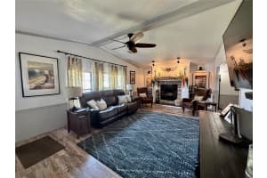 1 ROBIN ROAD, WILDWOOD, FL 34785 - MLS#MFRG5093903