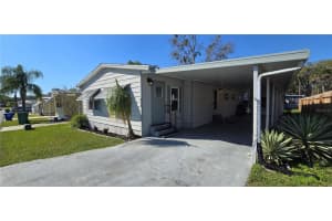 815 E Live Oak St, WILDWOOD