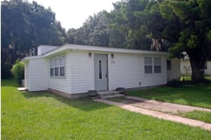 780 KENTUCKY AVENUE, UMATILLA, FL 32784 Sold 03/21/25
