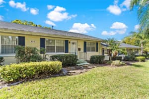 450 LIBERTY AVENUE, MOUNT DORA, FL 32757 Sold 04/16/25