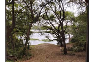 1903 LAKE ELLA ROAD, FRUITLAND PARK, FL 34731 Sold 05/08/25