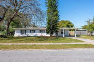 102 S Sunland Dr, SANFORD