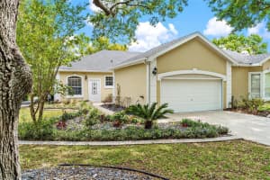 6152 Topsail Rd, LADY LAKE