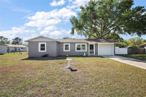 900 MAPLE AVENUE, FRUITLAND PARK, FL 34731 Sold 04/30/25