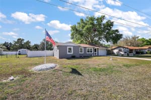 900 MAPLE AVENUE, FRUITLAND PARK, FL 34731 Sold 04/30/25