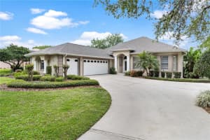 6106 Spinnaker Loop, LADY LAKE