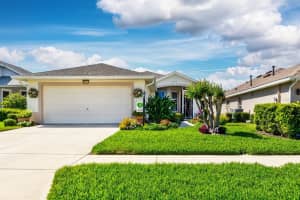 27121 Greenfly Orchid Ln, LEESBURG