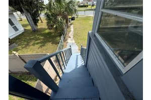 348 CENTRAL AVENUE, UMATILLA, FL 32784 - MLS#MFRG5094583