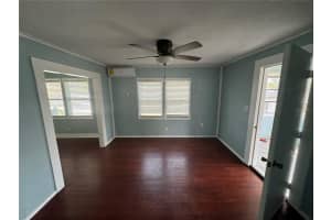 348 CENTRAL AVENUE, UMATILLA, FL 32784 - MLS#MFRG5094583