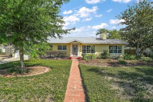 2301 WASHINGTON ROAD, MOUNT DORA, FL 32757 Sold 06/06/25