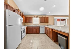 1918 NEEDLEWOOD LANE, THE VILLAGES, FL 32162 Sold 06/18/25