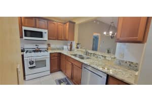 409 MCLEOD LANE, THE VILLAGES, FL 32162 Sold 04/30/25
