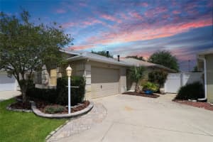 1135 Easley Way, THE VILLAGES