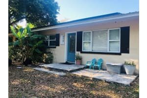 312 North Blvd W, DAVENPORT