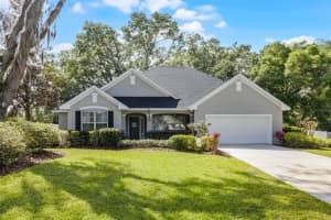 301 BROOKSTONE LANE, FRUITLAND PARK, FL 34731 Sold 05/01/25