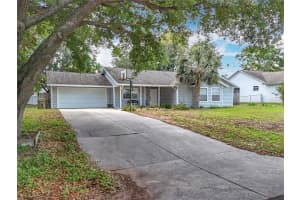 10323 JOANIES RUN, LEESBURG, FL 34788 - MLS#MFRG5095184