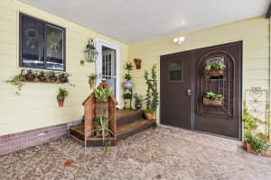 1639 SCHWARTZ BOULEVARD, LADY LAKE, FL 32159 Sold 12/01/25