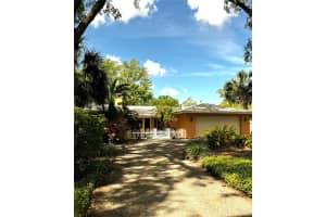 2121 SUZANNE DRIVE, MOUNT DORA, FL 32757 Sold 08/08/25