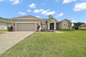 5195 Greens Dr, LADY LAKE