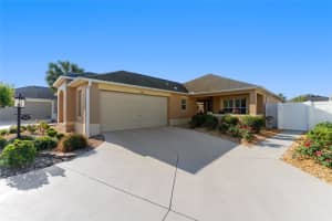 648 MISSION HILLS TRAIL, THE VILLAGES, FL 32162 Sold 07/24/25