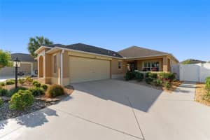 648 MISSION HILLS TRAIL, THE VILLAGES, FL 32162 Sold 07/24/25