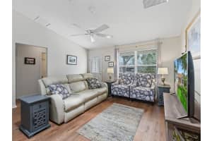 2259 LOCKWOOD LOOP, THE VILLAGES, FL 32162 Sold 04/28/25