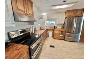 104 VALENCIA COVE, LEESBURG, FL 34748 Sold 08/15/25
