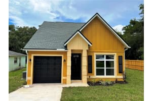 217 S East St, LEESBURG