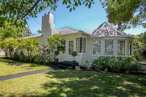 306 CLAYTON STREET, MOUNT DORA, FL 32757 - MLS#MFRG5095795