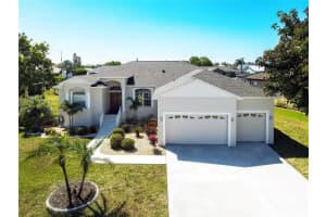 802 Eagle Ln, APOLLO BEACH